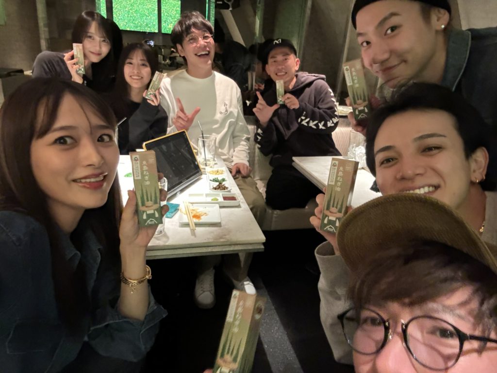Thumbnail of post image 000
